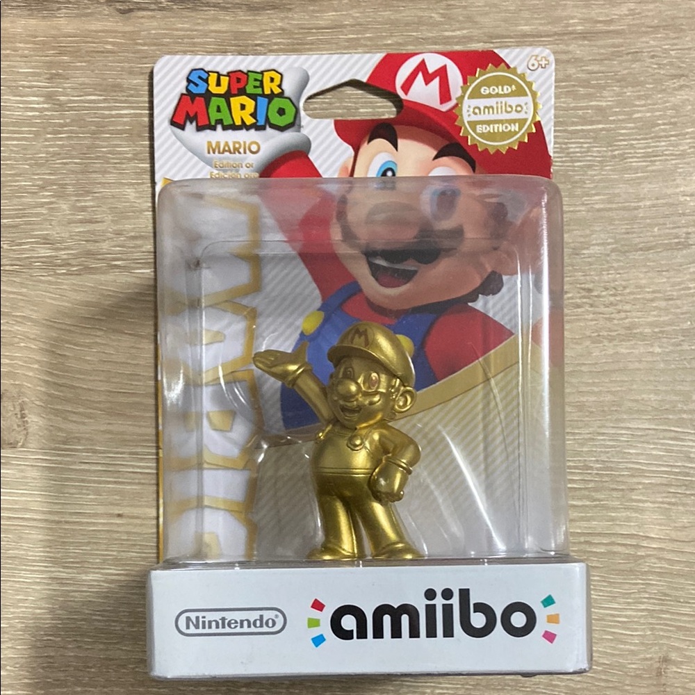 Mario (GOLD) Super Mario Amiibo Nintendo Figure New Sealed